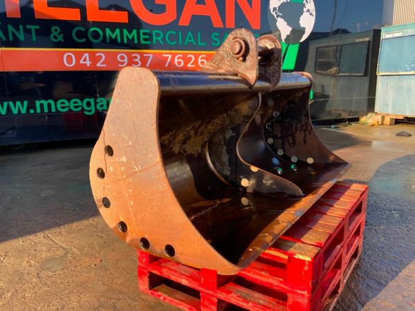 72" JCB GRADING BUCKET........65mm PINS........650 377283697