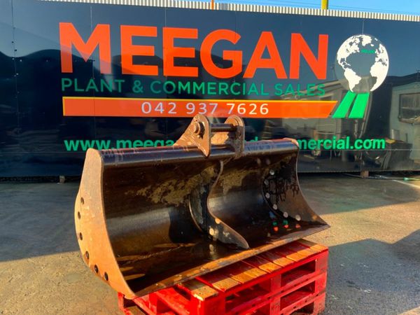 72" JCB GRADING BUCKET........65mm PINS........650 377283712