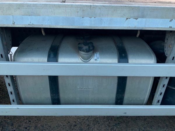 DAF XF 530hp AUTO....REAR LIFT STEER.....PARTS / S 377287109