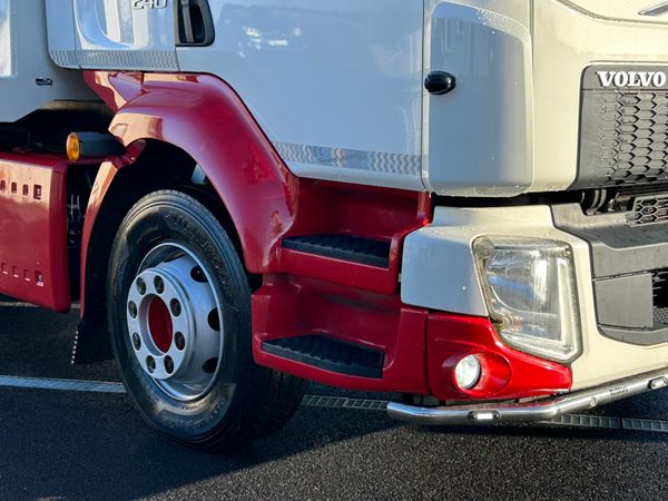 2017 (172) Volvo FL 240 BHP 16T Tilt & Slide 377299000