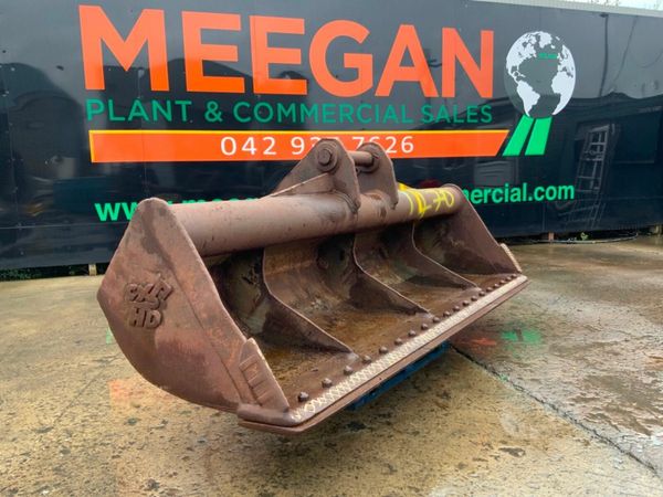 10ft GRADING BUCKET...........90mm PINS.......1470 377206368