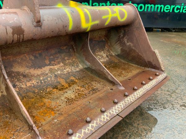 10ft GRADING BUCKET...........90mm PINS.......1470 377206372