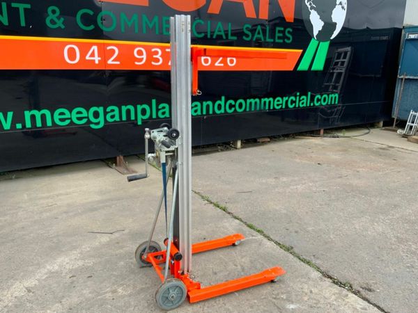 SUMNER 2210 MATERIAL LIFT / HOIST.......918t.... 377206418