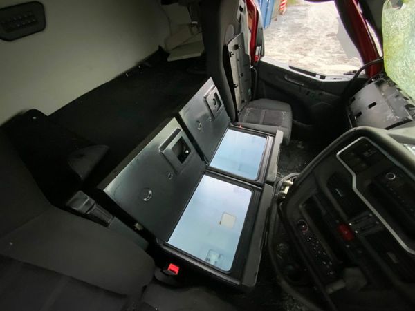 Iveco Other S / WAY CHASSIS CAB.   PARTS AND SPARE 377206534