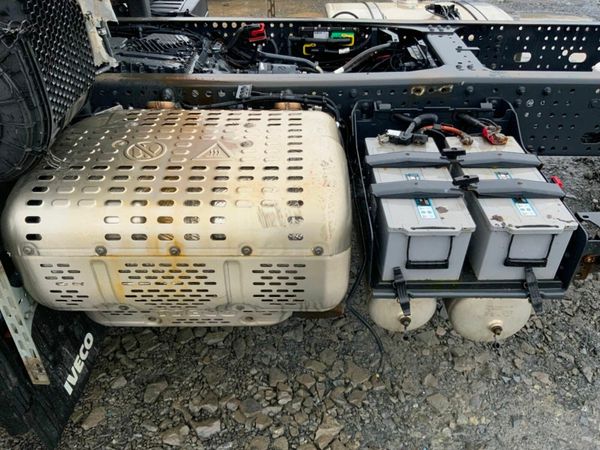 Iveco Other S / WAY CHASSIS CAB.   PARTS AND SPARE 377206536