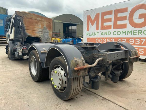 Renault D D320 REAR LIFT PARTS AND SPARES. 377206691