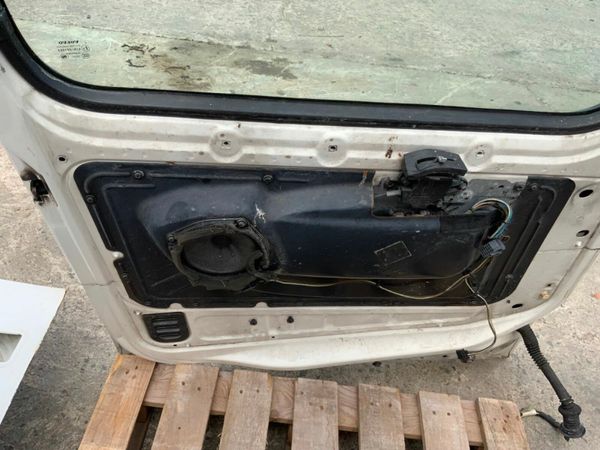 Volvo FH DRIVER / PASSENGER DOORS........VERSION 2 377207372