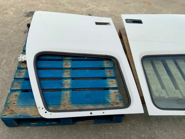 Volvo FH DRIVER / PASSENGER DOORS........VERSION 2 377207375