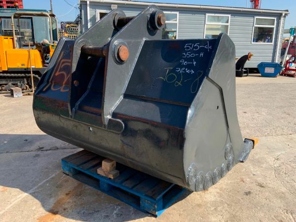 72"  DIGGING BUCKET.........90mm PINS..1521. 377207460