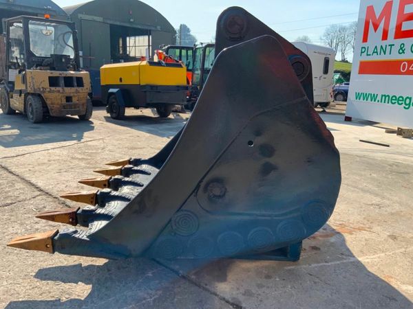 72"  DIGGING BUCKET.........90mm PINS..1521. 377207473