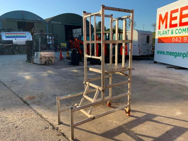 FOLDING PODIUM / ACCESS PLATFORM.........1216t. 377207489