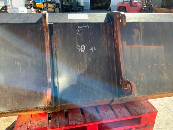 90" CATERPILLAR TELEPORTER BUCKET........379v. 377207425