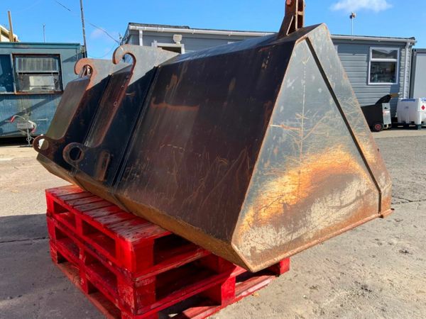 90" CATERPILLAR TELEPORTER BUCKET........379v. 377207430