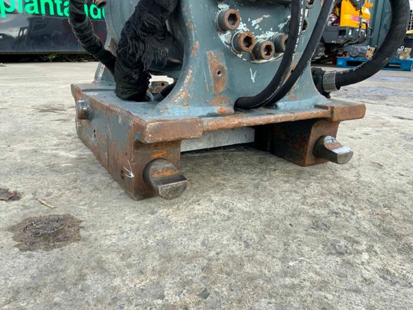 HKS FEEDTHROUGH TILTING Q/ HITCH...80mm PINS. 377207501