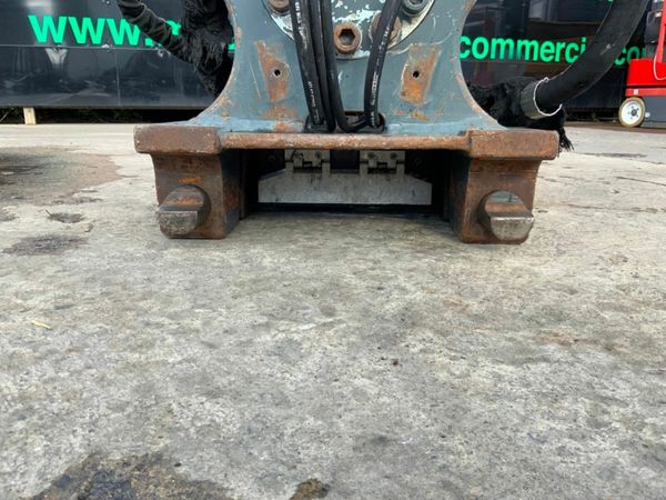 HKS FEEDTHROUGH TILTING Q/ HITCH...80mm PINS. 377207507