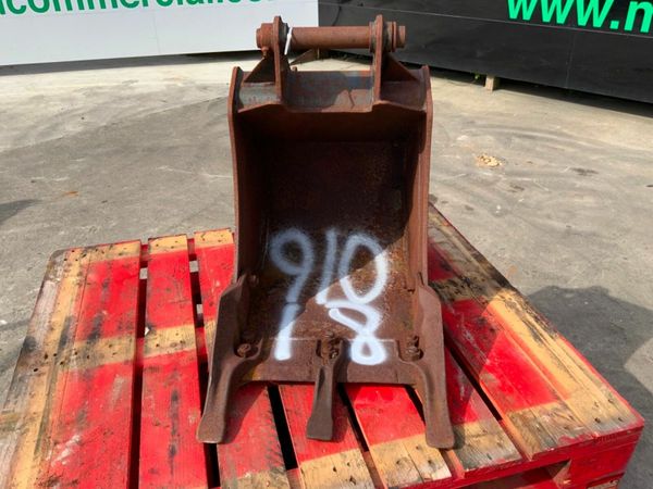 18" JCB DIGGING BUCKET...40mm PINS.....910-18. 377207649