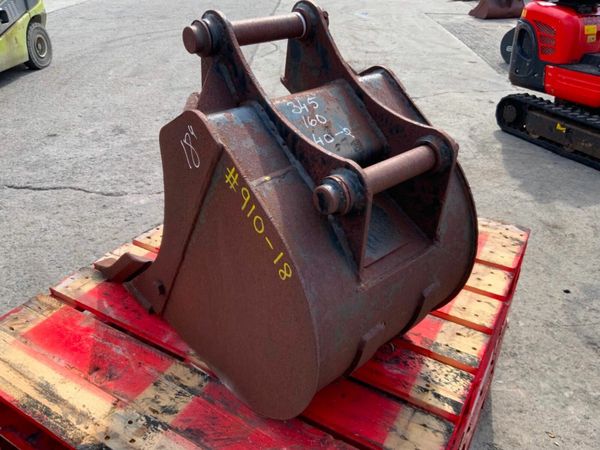 18" JCB DIGGING BUCKET...40mm PINS.....910-18. 377207653