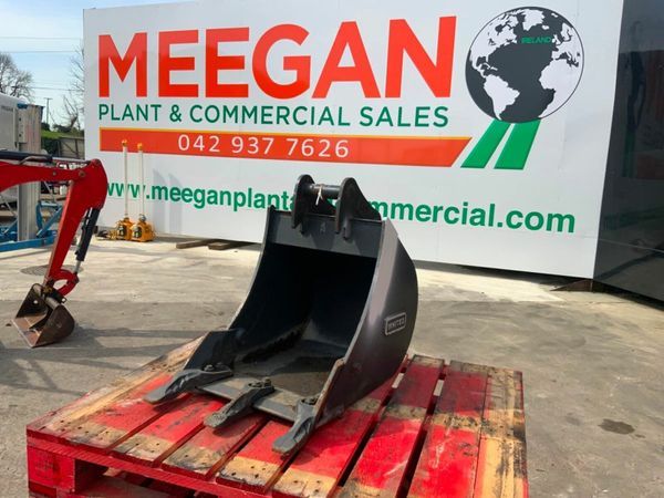 18" JCB DIGGING BUCKET...40mm PINS.....910-18. 377207660