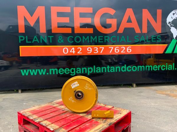 UNUSED CATERPILLAR IDLER PULLEY.......1510. 377207670