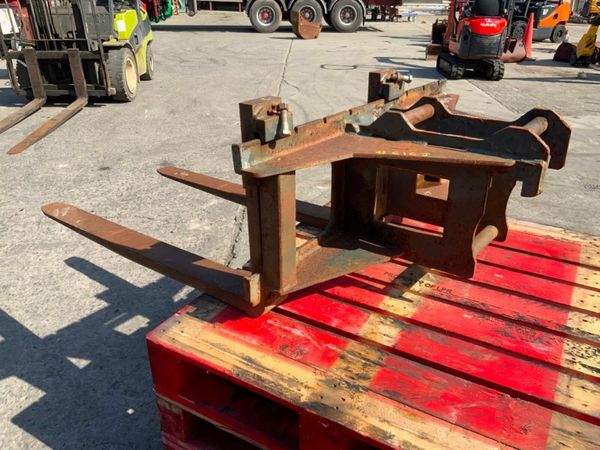 40mm... MINI DIGGER PALLET FORK ....616j. 377207618