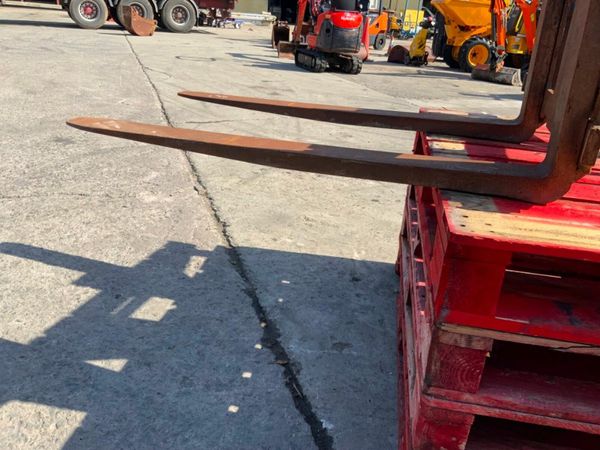 40mm... MINI DIGGER PALLET FORK ....616j. 377207620