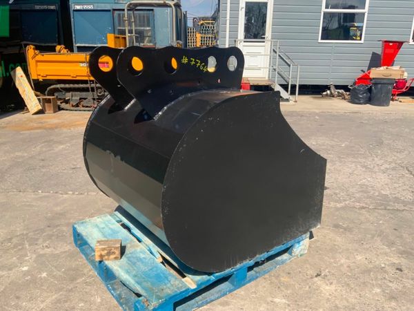 UNUSED CONCRETE POURING BUCKET.......7764. 377207760