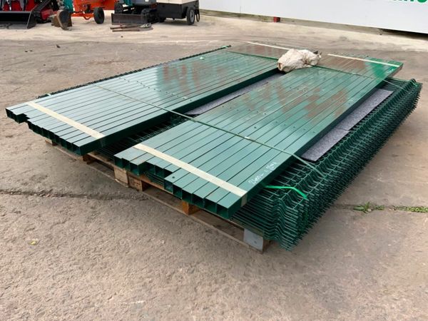 UNUSED V MESH SECURITY FENCING BUNDLE...220m. 377207857