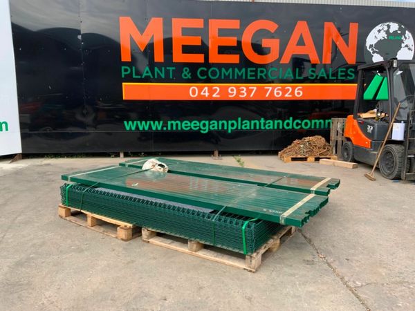 UNUSED V MESH SECURITY FENCING BUNDLE...220m. 377207864