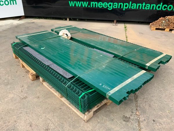 UNUSED V MESH SECURITY FENCING BUNDLE...220m. 377207865