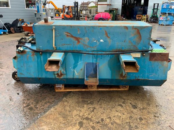 2016 CONQUIP ROAD SWEEPER COLLECTOR....4156. 377207975