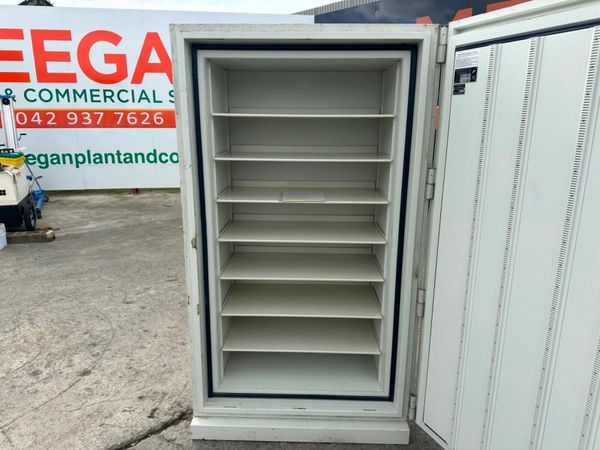 CHUBB DATA CABINET FIRE IMPACT MONEY SAFE. 377207925