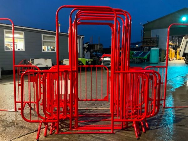 WALK THROUGH PEDESTRIAN BARRIERS.....114v. 377208045