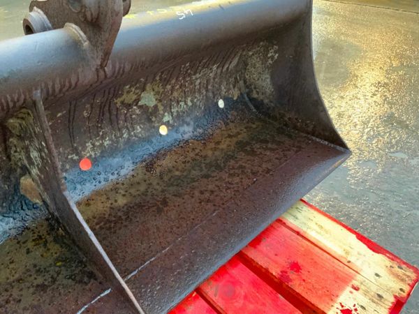 62" GRADING BUCKET......45mm PINS......73s. 377208052