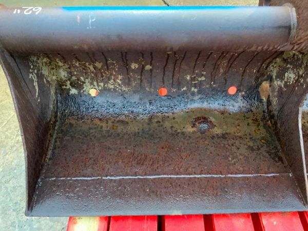 62" GRADING BUCKET......45mm PINS......73s. 377208054