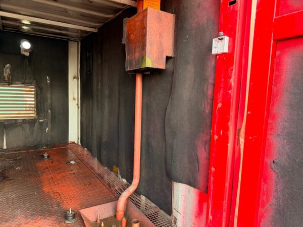 12 x 8 GENERATOR CONTAINER....... 813 P 377208068