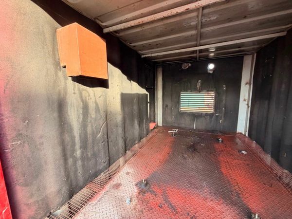 12 x 8 GENERATOR CONTAINER....... 813 P 377208071