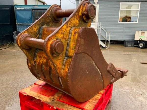 36" DIGGING BUCKET......100mm PINS........305f 377208092