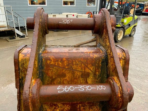 36" DIGGING BUCKET......100mm PINS........305f 377208093