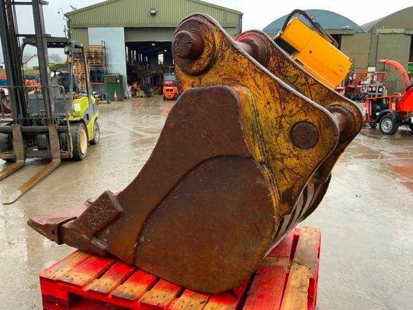 36" DIGGING BUCKET......100mm PINS........305f 377208096