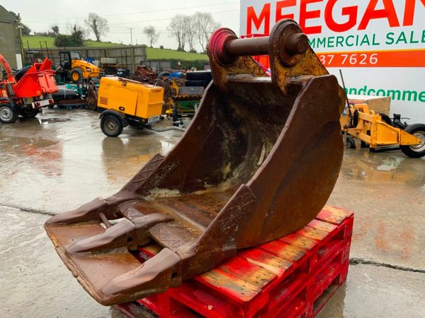36" DIGGING BUCKET......100mm PINS........305f 377208097
