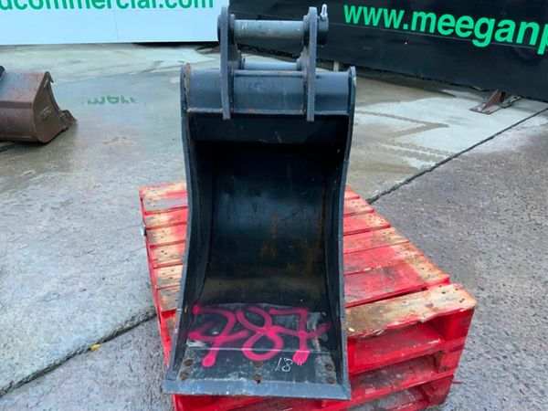 UNUSED 18" RHINOX BUCKET......45mm PINS........787 377208111