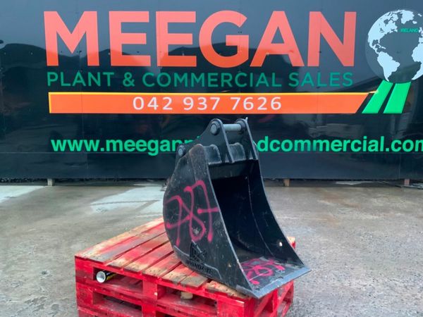 UNUSED 18" RHINOX BUCKET......45mm PINS........787 377208112