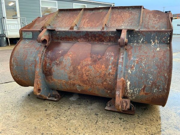 CASE WHEELED LOADER BUCKET.......263v. 377208254