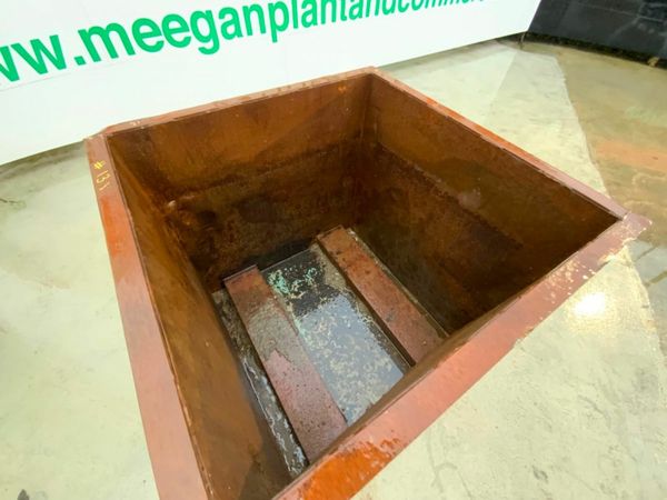 STEEL STORAGE CUBE....SCRAP METAL.....13v. 377208239