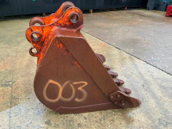 35" DIGGING BUCKET....65mm PINS........003. 377208323