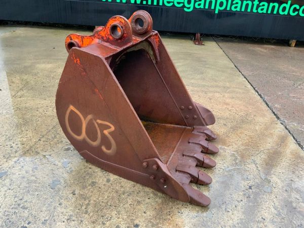 35" DIGGING BUCKET....65mm PINS........003. 377208324