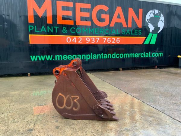 35" DIGGING BUCKET....65mm PINS........003. 377208325