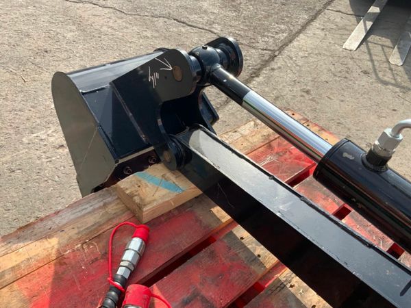 MINI SKID STEER BUCKET ATTACHMENT.....309w. 377208462