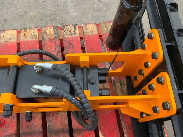 UNUSED SKID STEER HAMMER / POST DRIVER....376w. 377208485