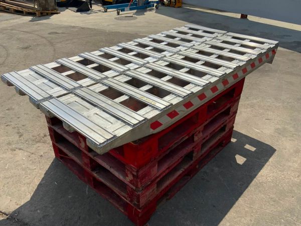 20t   ALUMINIUM TRAILER LOADING RAMPS.......5025. 377208492